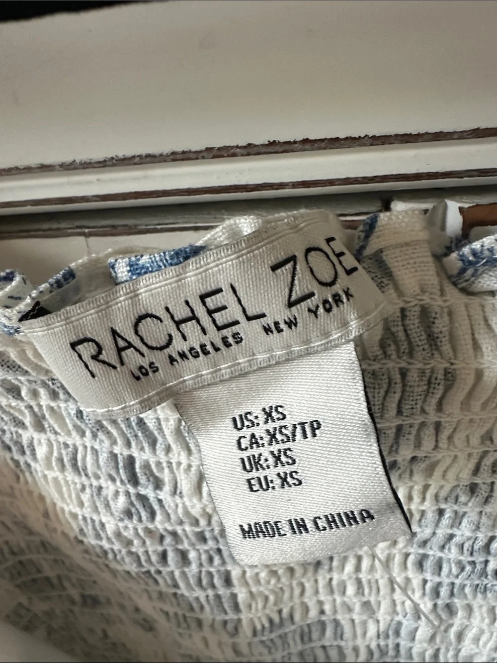 Rachel Zoe White and Blue Floral Puff-Sleeve Crop Blouse - Picture 3 of 4